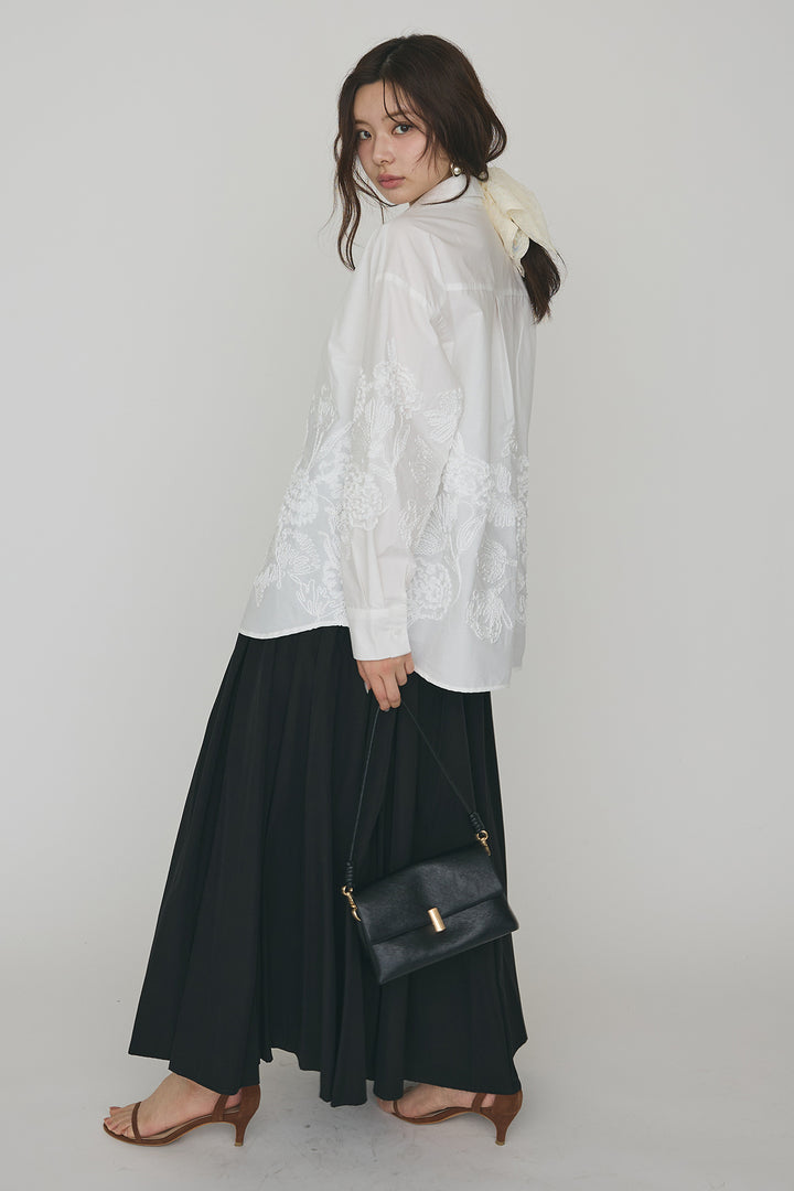 [予約/SET]フラワー刺繍モチーフオーバーシャツ+ギャザーフレア綿タッチスカート(2set)