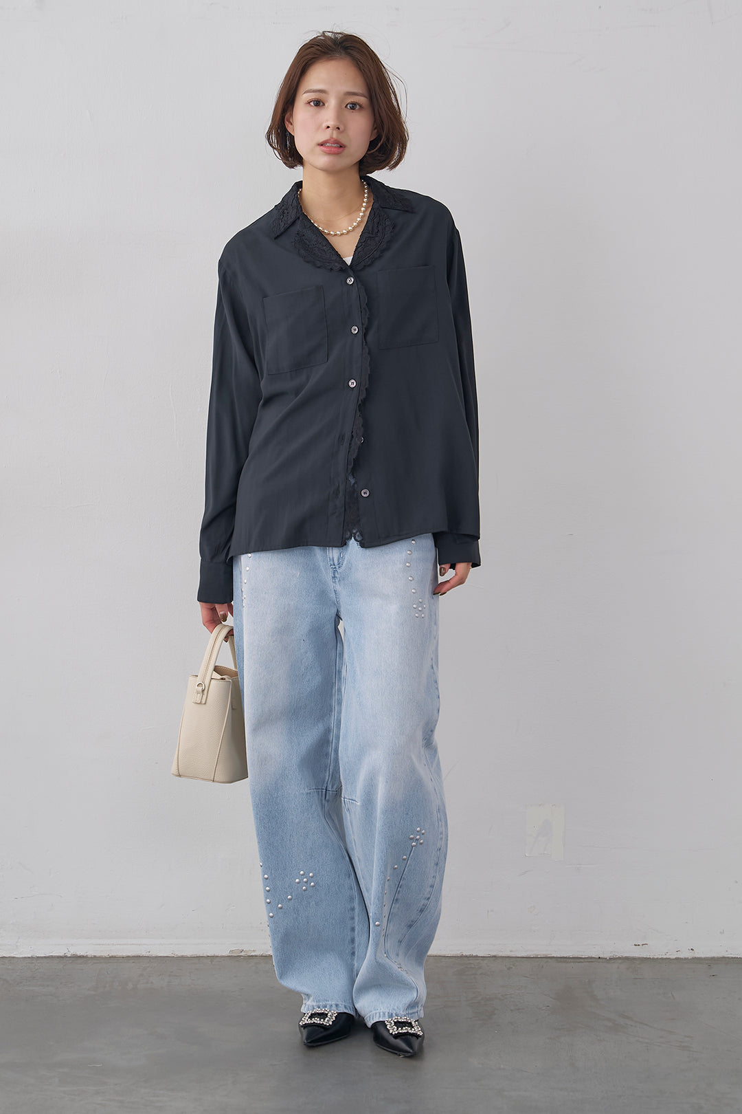 [予約/SET]クラシックレーストリムブラウス+スタッズアシメカーブデニムパンツ(2set)