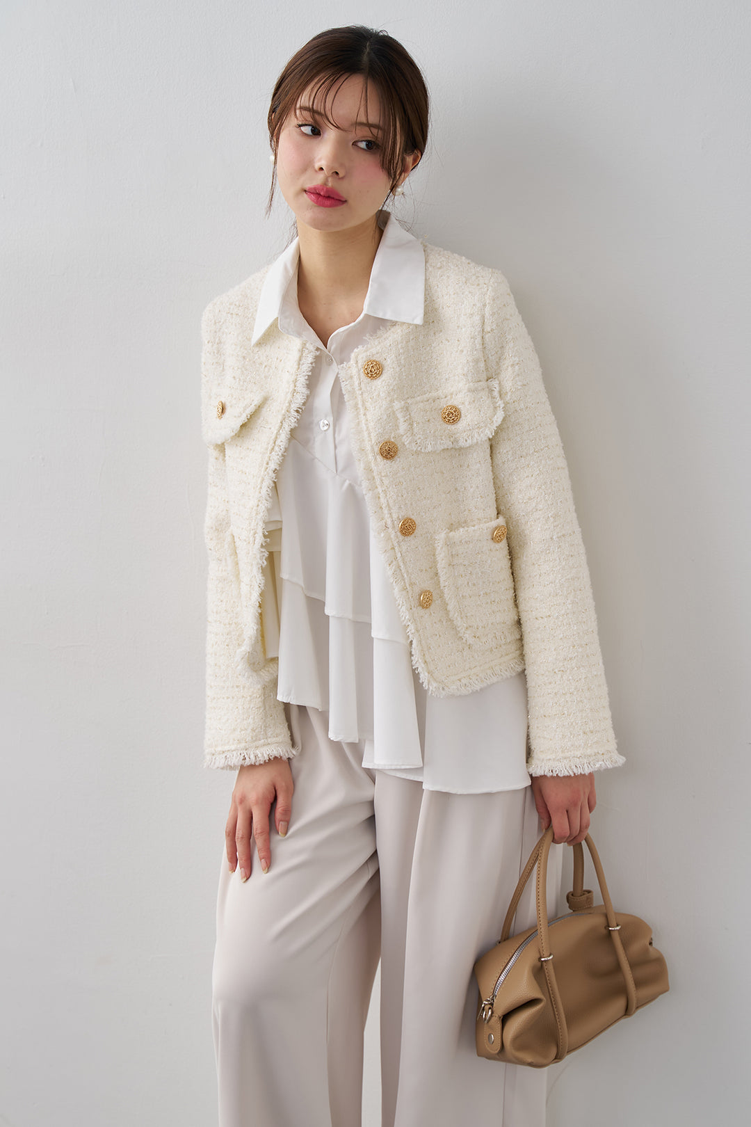 [予約/SET]アシメフリルティアードシャツ+フリンジツイードゴールドボタンジャケット+エステルツイルタックワイドカラーパンツ(3set)