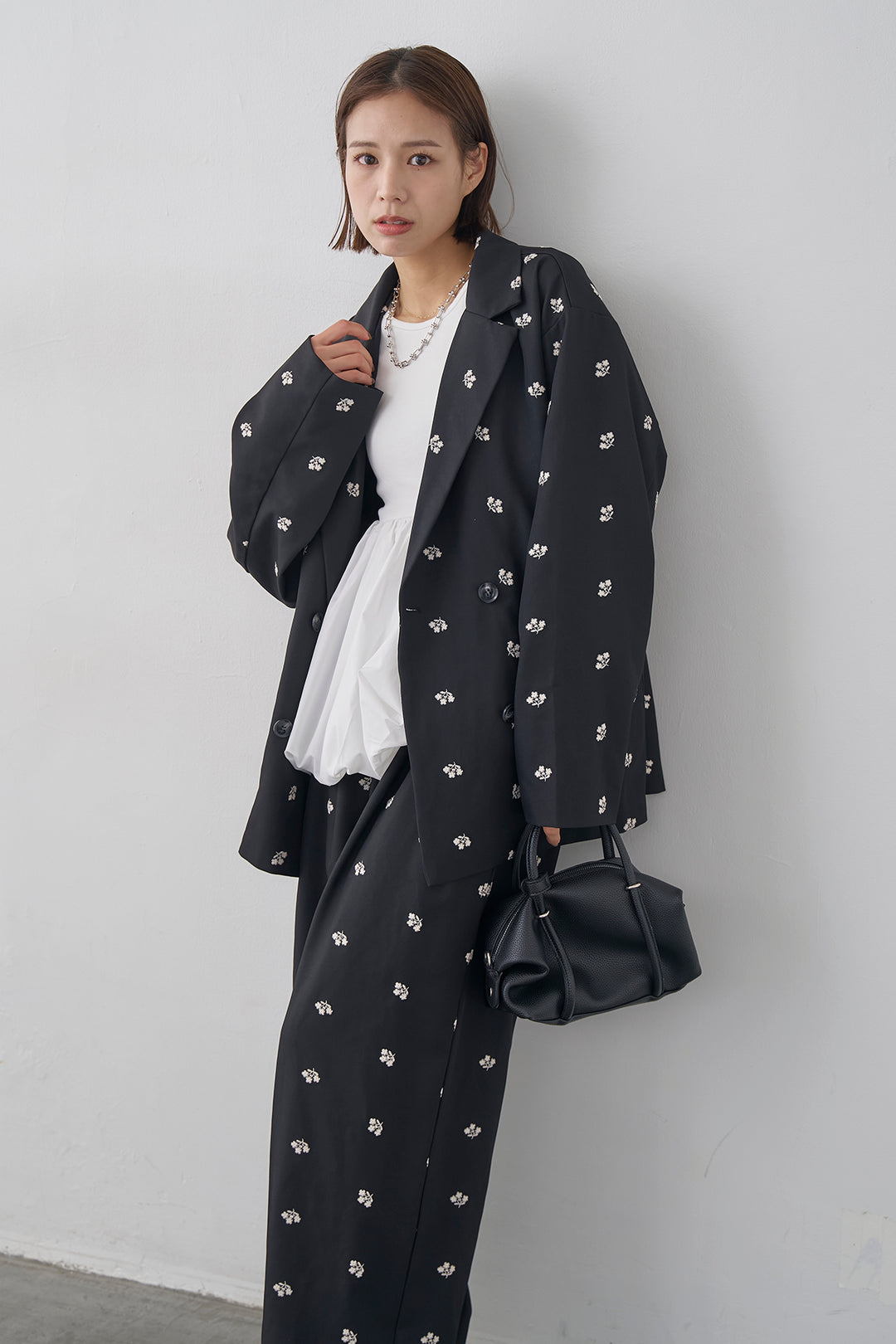 [予約/SET]フラワー刺繍ツイルテーラードジャケット+フラワー刺繍ツイルストレートパンツ(2set)