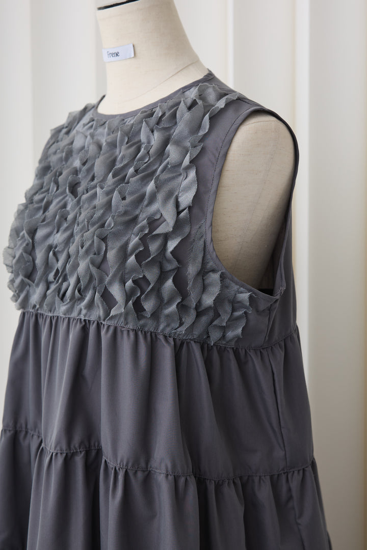 [予約]ホイップフリルティアードノースリワンピ