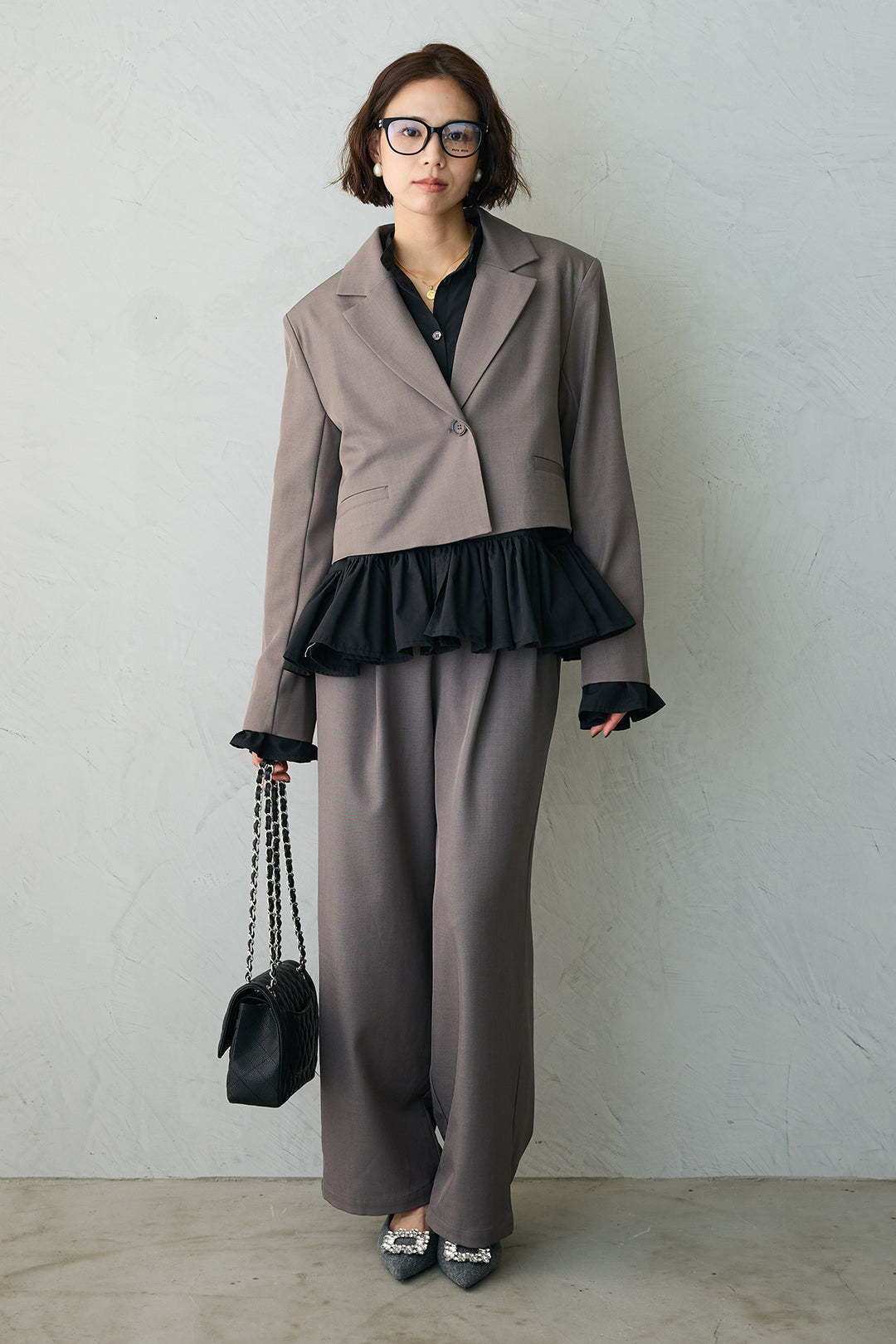 [予約/SET]フリルヘムスリーブブラウス+クロップドマニッシュシンプルジャケット+ツイルシンプルストレートパンツ(3set)