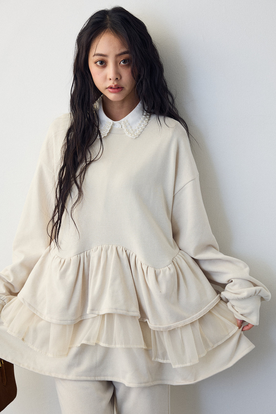 [予約/SET]2連パール付け襟+異素材ミックスフリルティアードスウェットPO+ライトスウェット美ラインジョガーパンツ(3set)