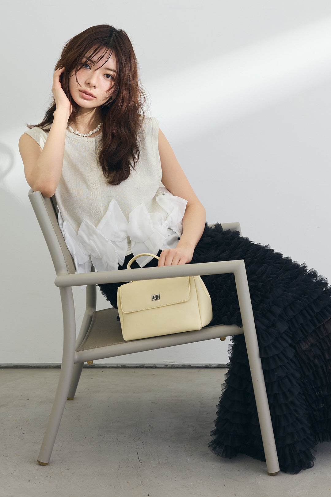 [予約]ヘムオーガンジーリボンスリーブレスニット