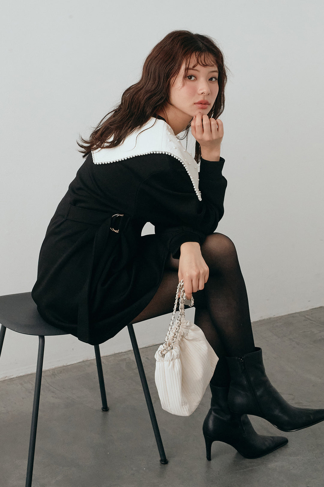 [予約]リボンパールモチーフウエストベルトミニワンピ