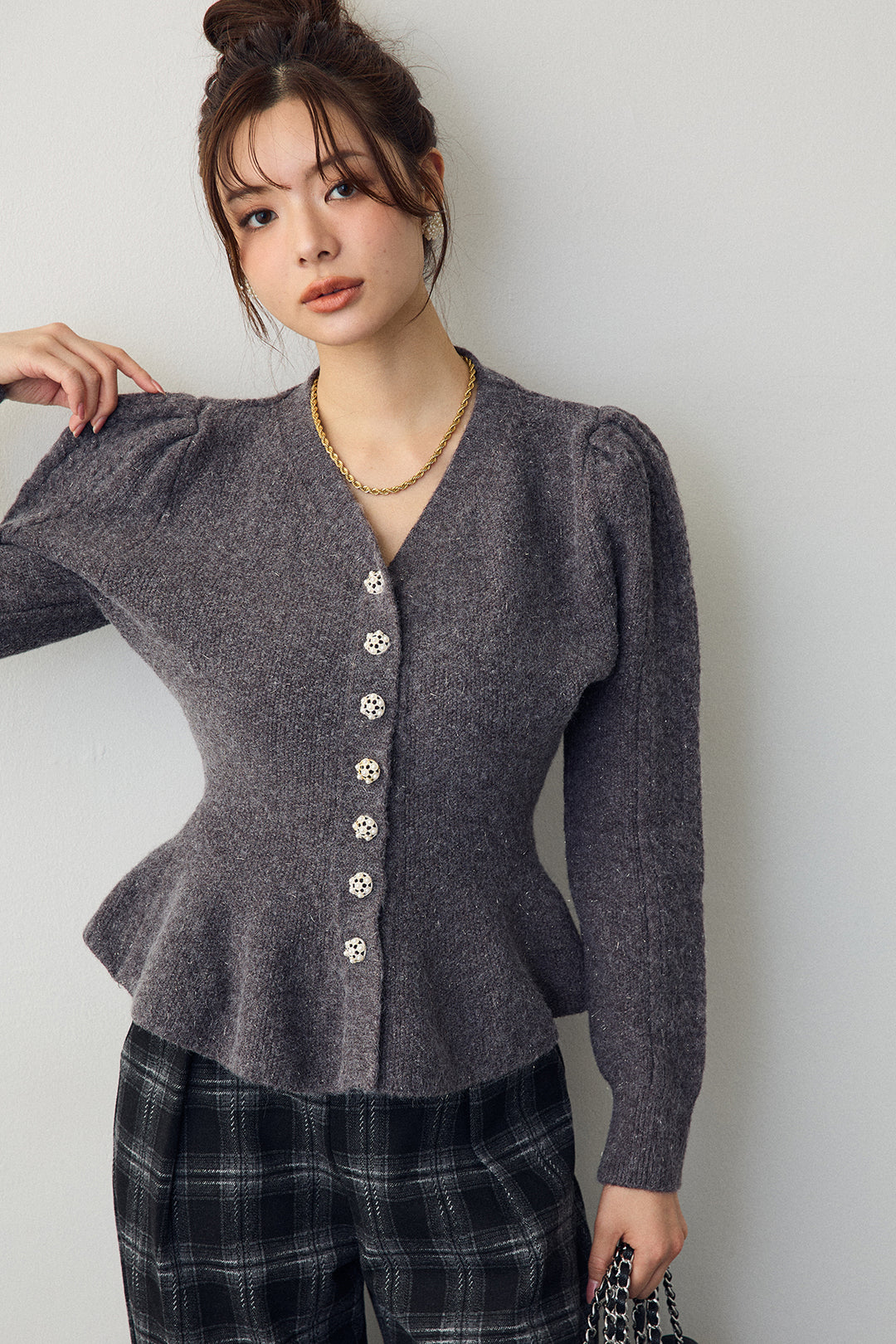 [予約]パフスリーブミニペプラムニット