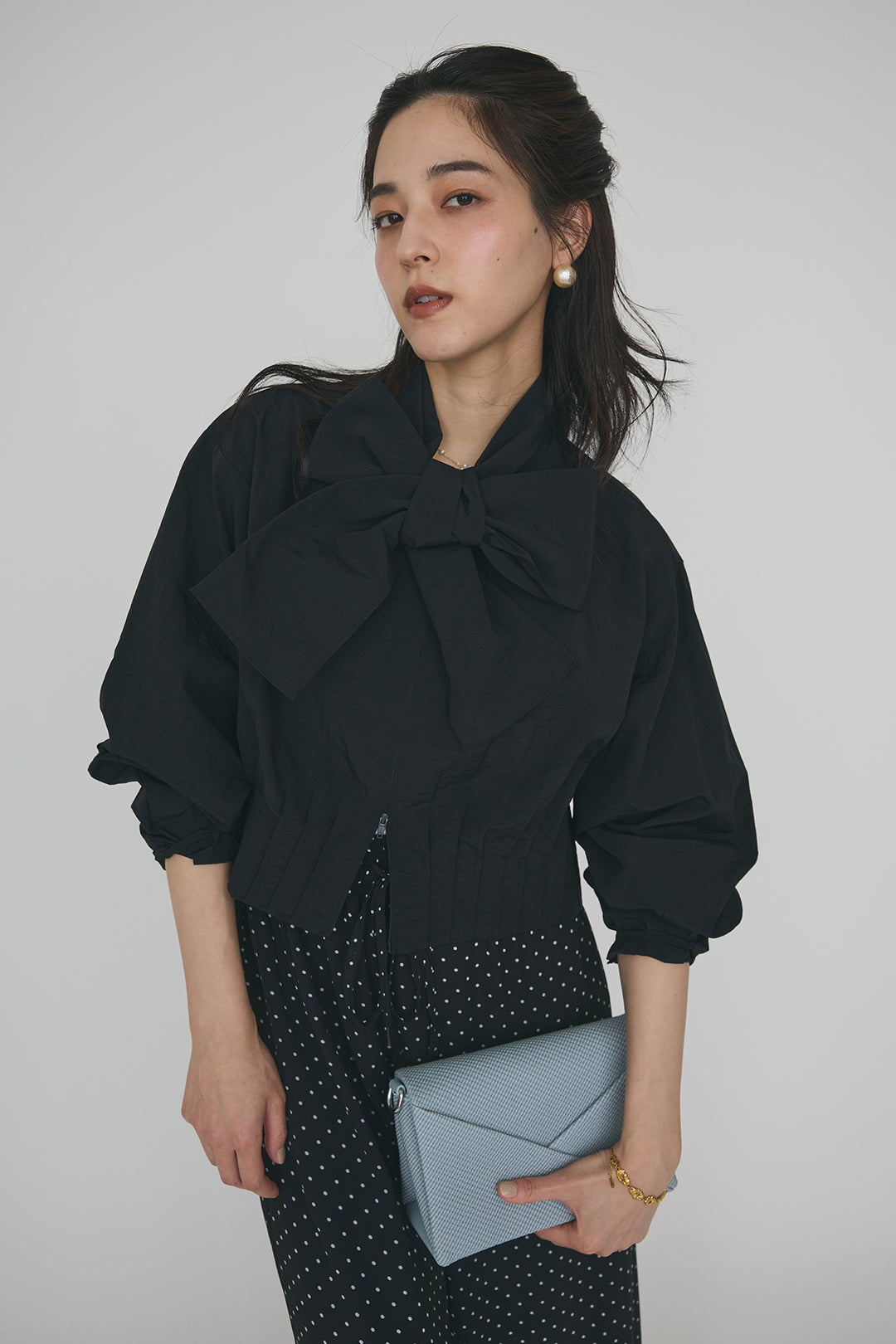 [予約/SET]フロントファスナーヘムタックボウタイブラウス+シアードットリラックスパンツ(2set)