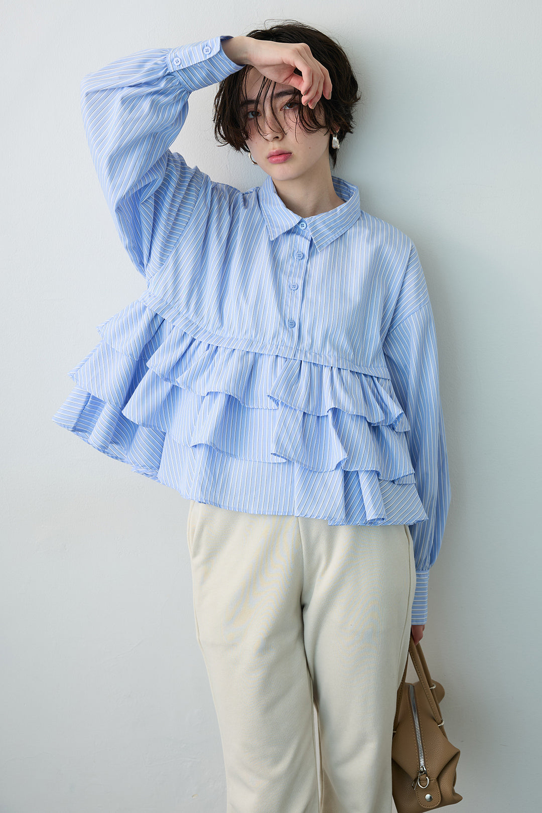 [予約]ストライプティアードフリルクロップドシャツ