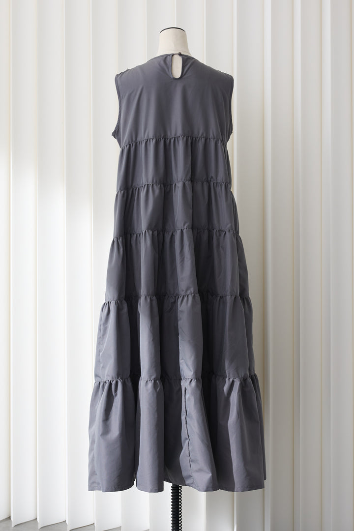 [予約]ホイップフリルティアードノースリワンピ