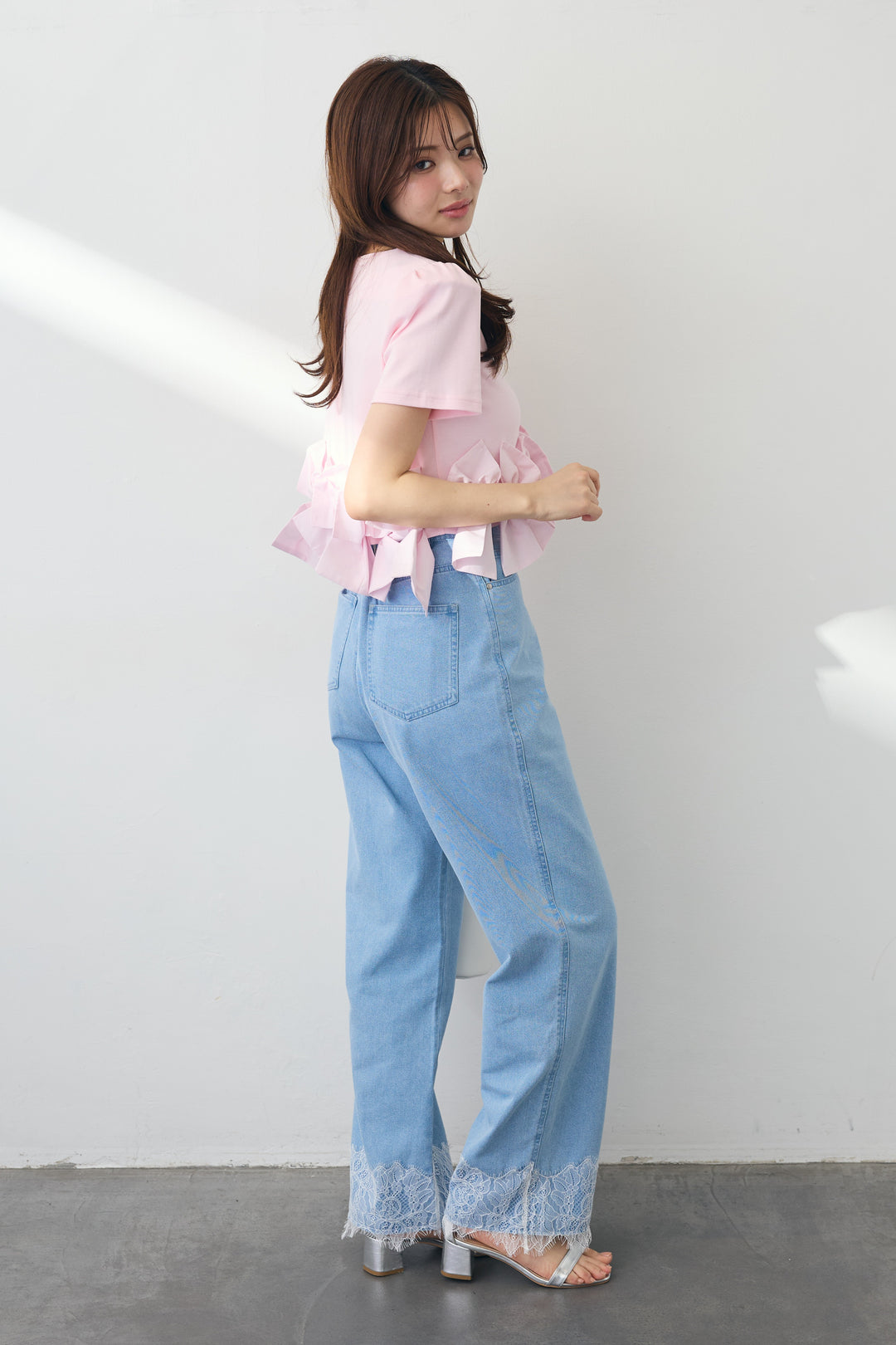 [予約/SET]リボンヘムデザインTシャツ+【接触冷感】ヘムレースデニムパンツ(2set)