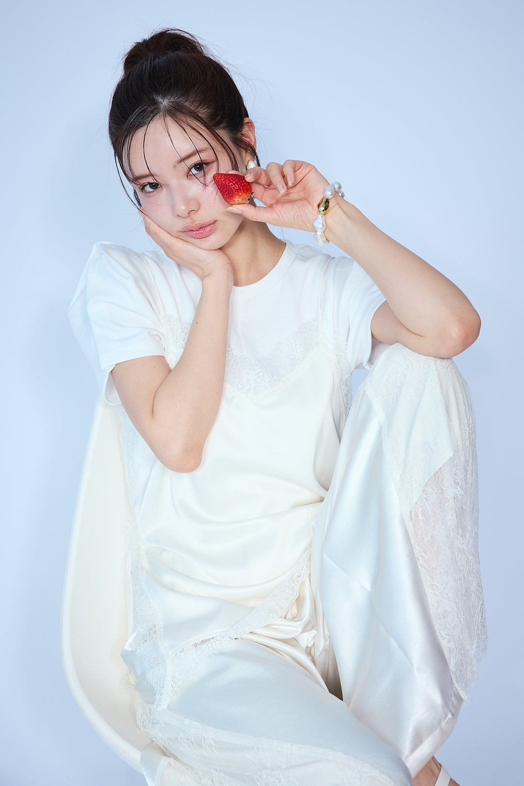 [予約/SET]スクエアショルダーデザインカットトップス+マットサテンレースキャミソール+サイドレースデザインリラックスパンツ(3set)