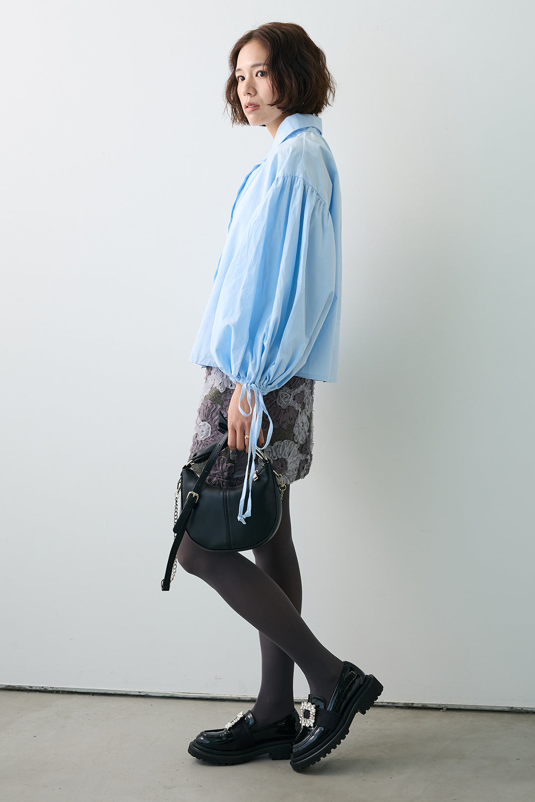 [予約/SET]ワイドスリーブドロストクロップドシャツ+ブルームフラワーミニスカート(2set)