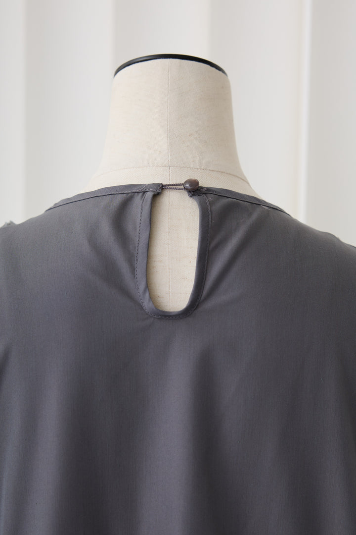 [予約]ホイップフリルティアードノースリワンピ