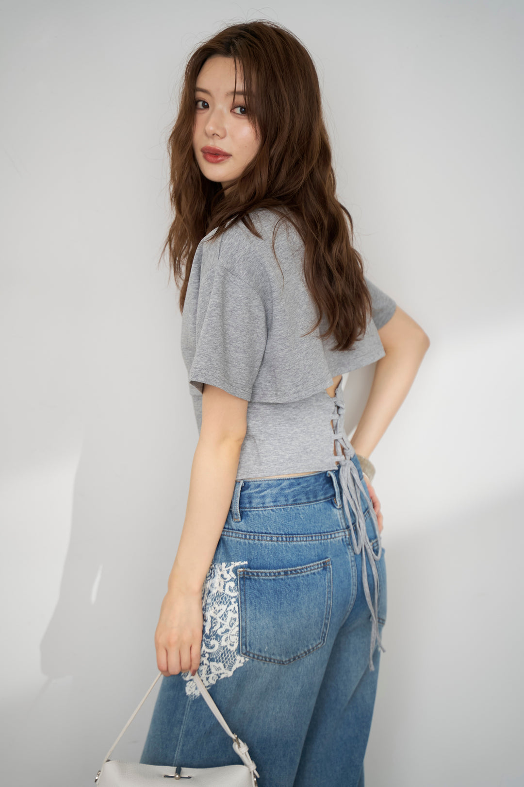 [予約/SET]バックレースアップTシャツ+レースプリントデザインデニムパンツ(2set)