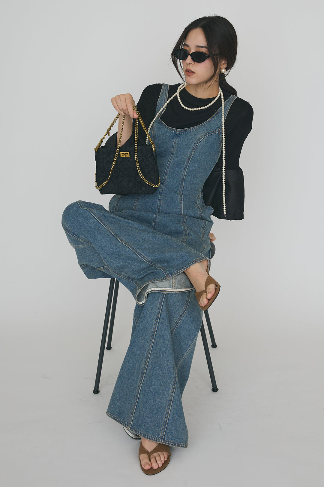 [予約/SET]タックフレア異素材ドッキングニットPO+美ラインデニムサロペット(2set)