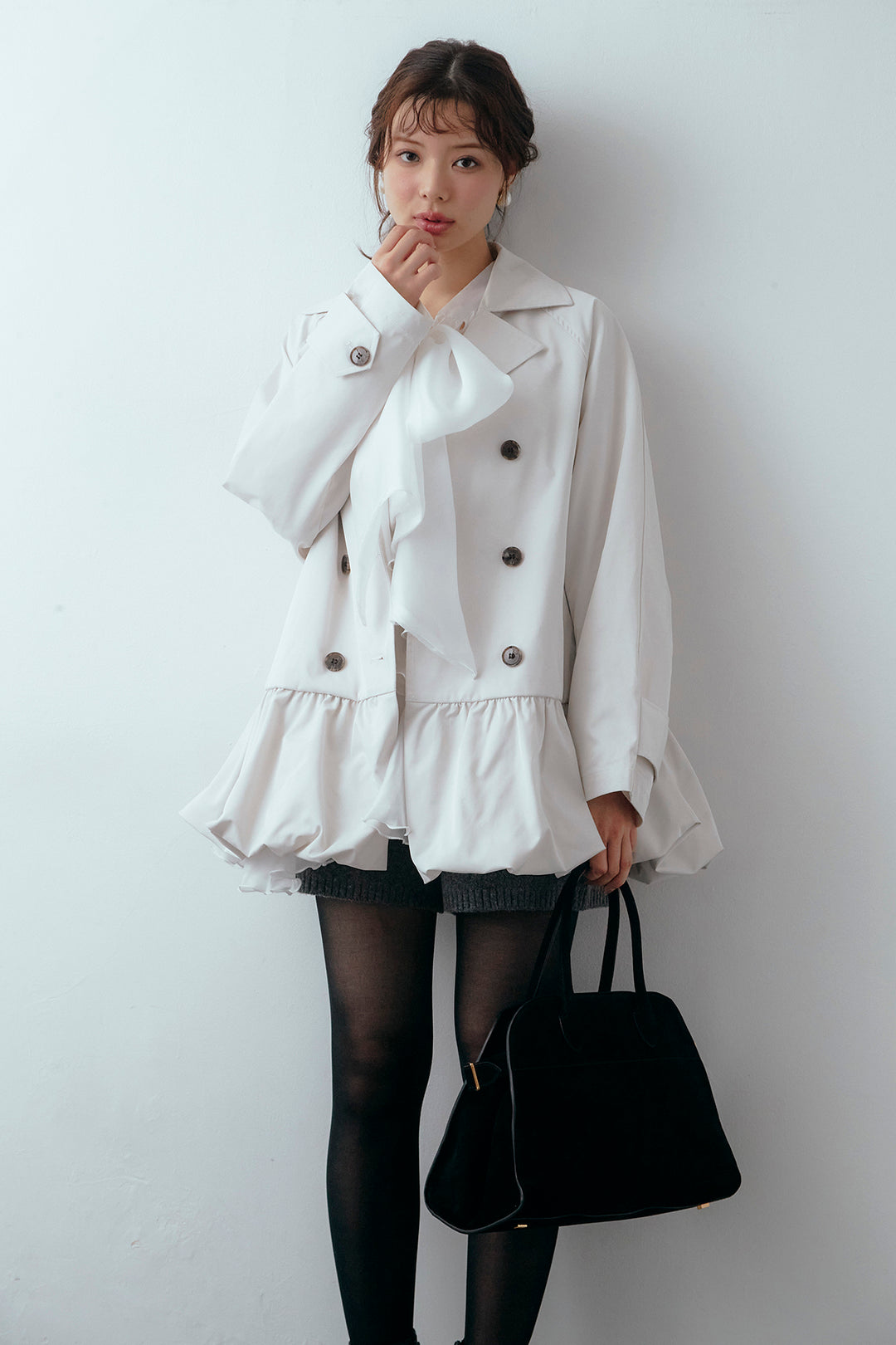 [予約/SET]フロントBIGリボンティアードエアリーチュニック+バルーンヘムミディ丈トレンチコート+メランジニットショートパンツ(3set)