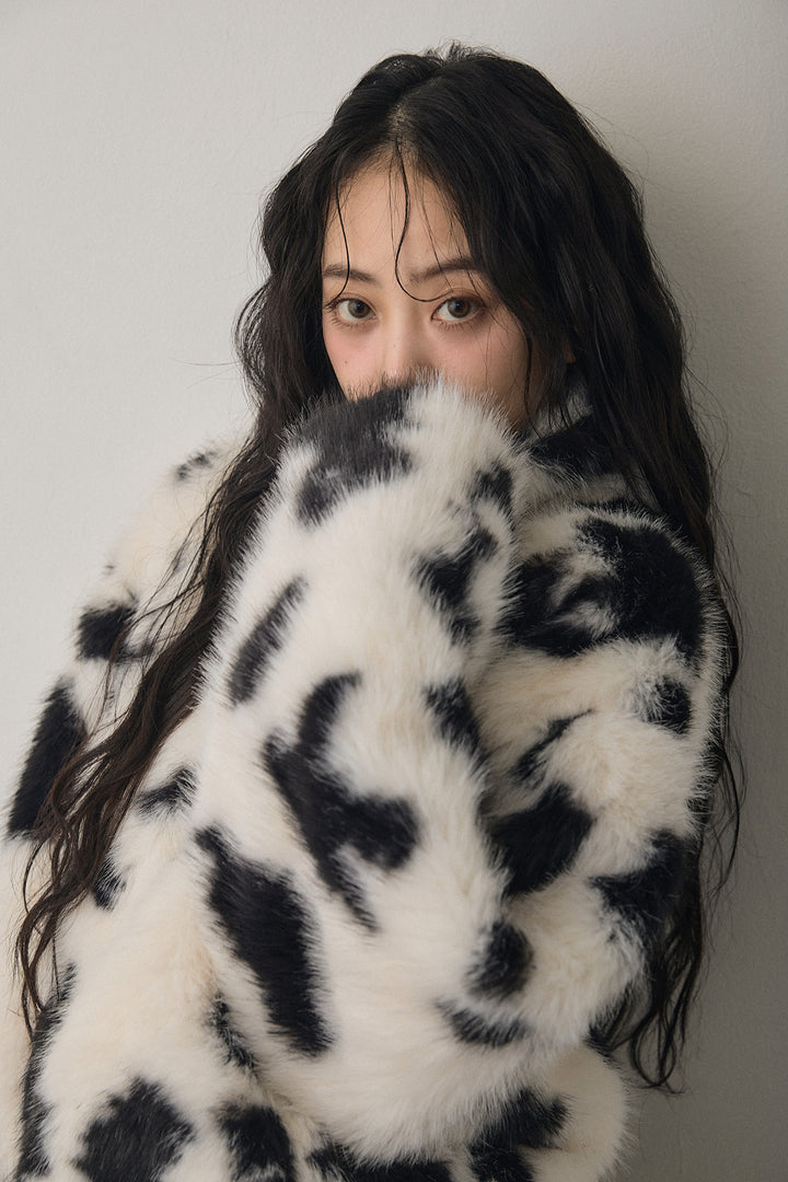 [予約/SET]COW柄スタンドファーライクコート+ウエストアシメデニムパンツ(2set)