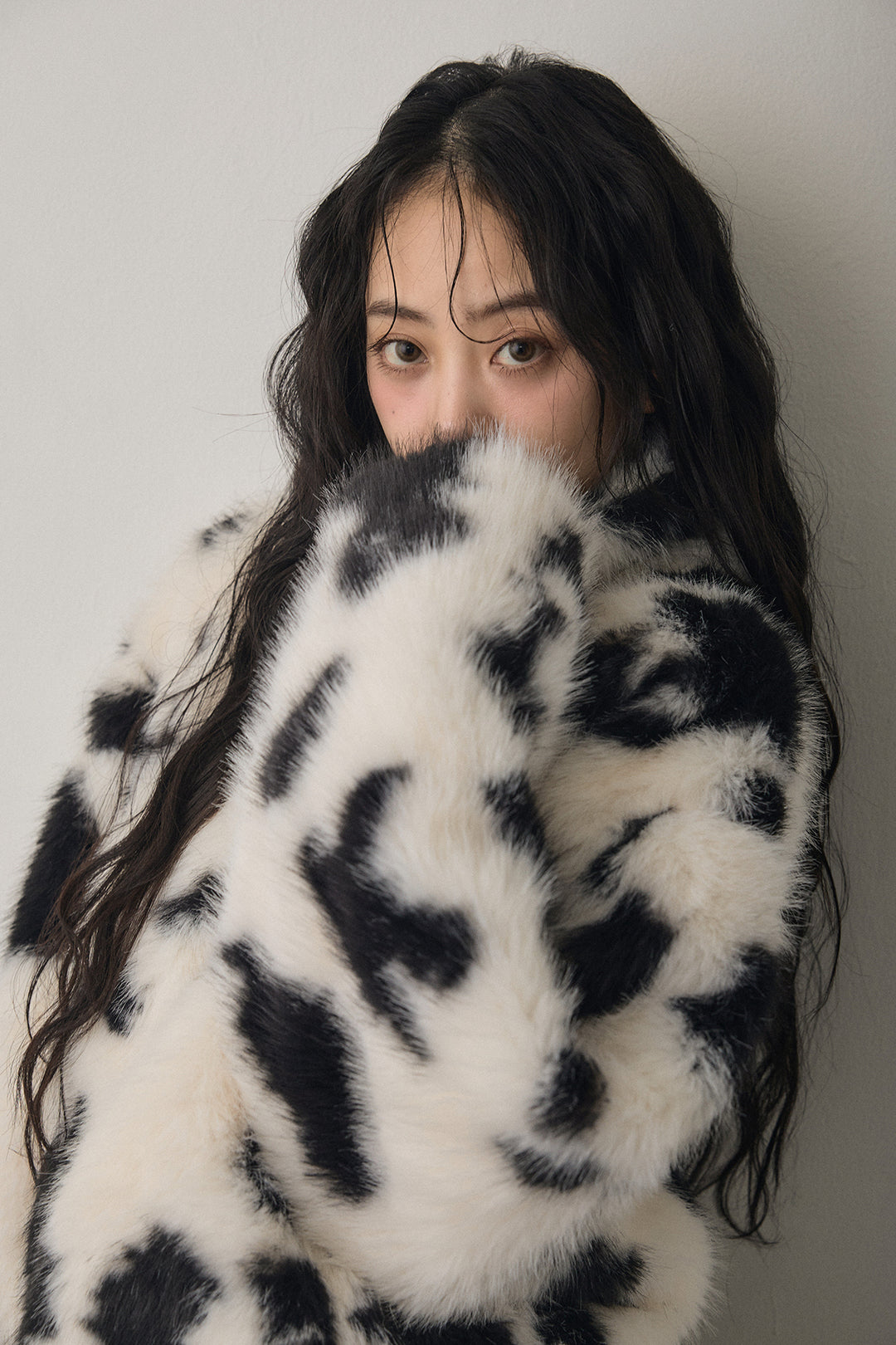 [予約]COW柄スタンドファーライクコート