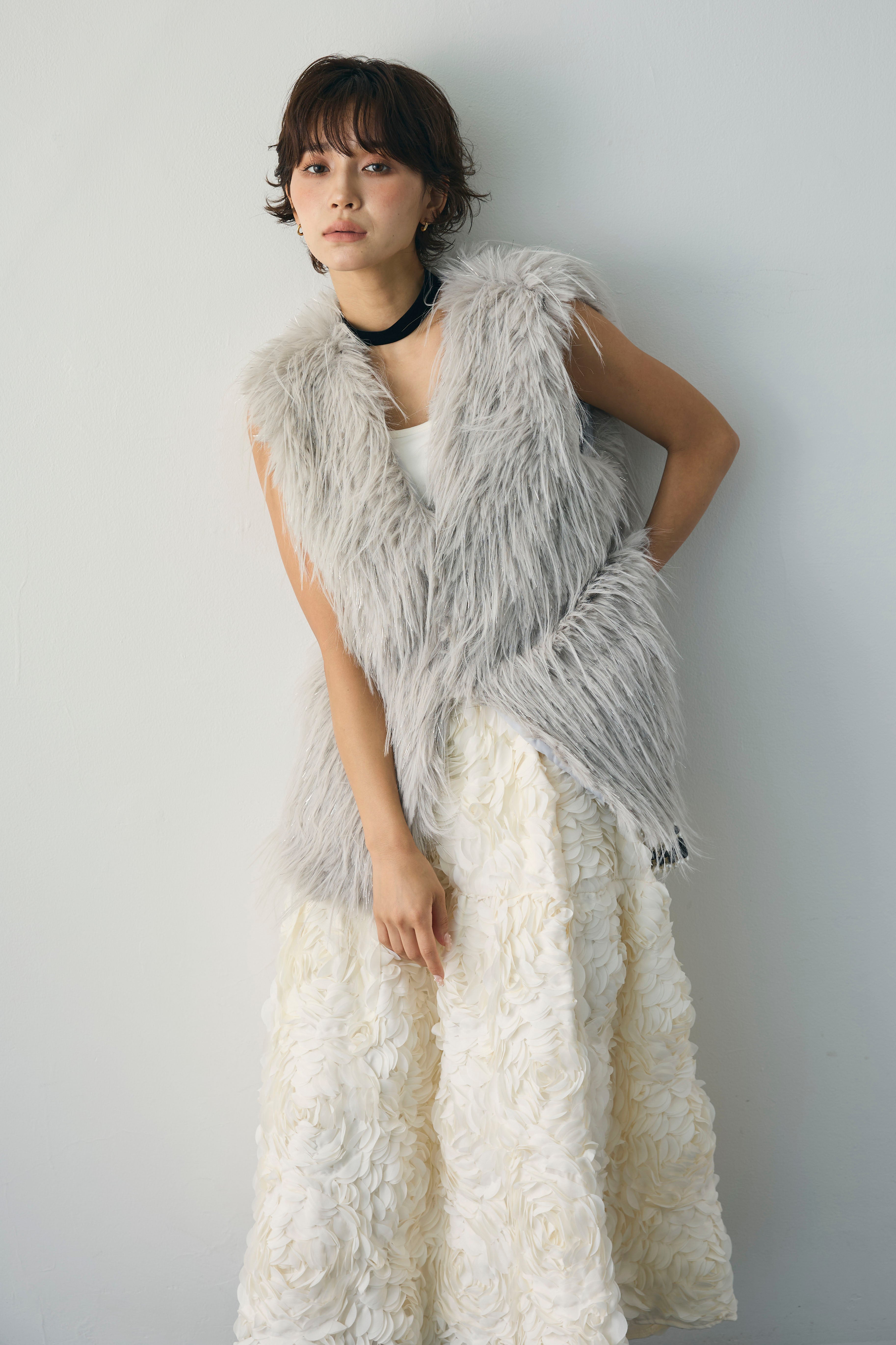 予約]シャイニーロングファーベスト – Frene