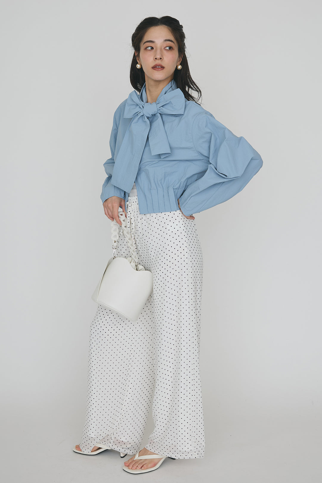 [予約/SET]フロントファスナーヘムタックボウタイブラウス+シアードットリラックスパンツ(2set)