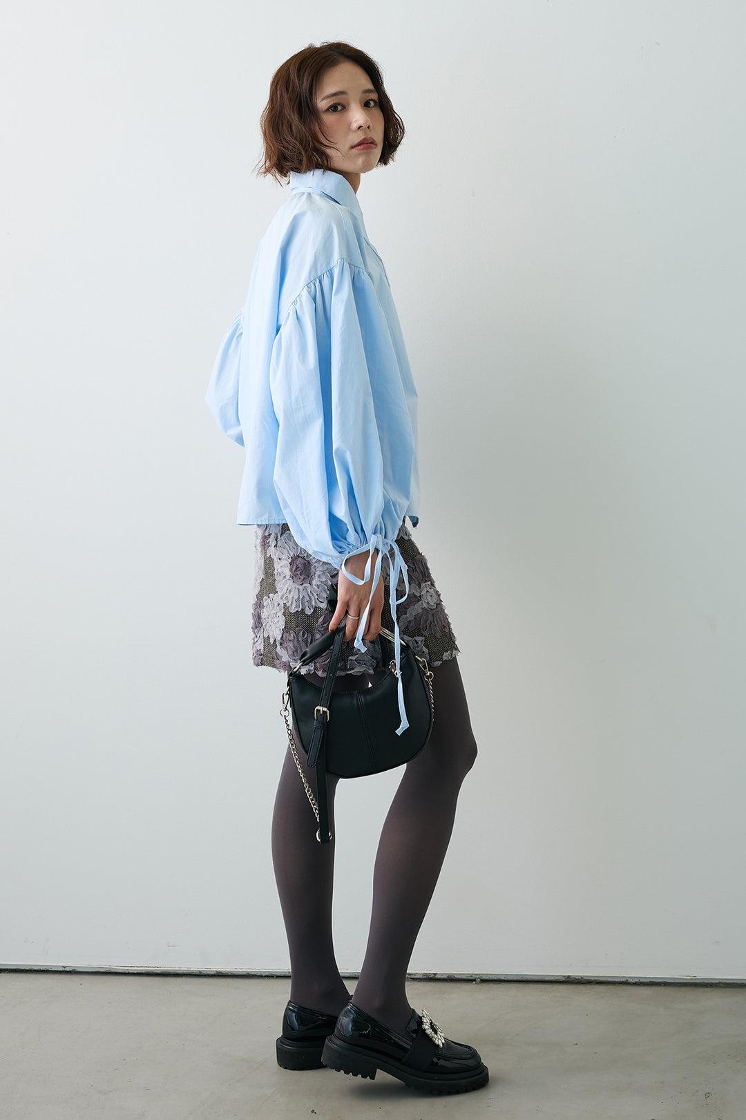 [予約/SET]ワイドスリーブドロストクロップドシャツ+ブルームフラワーミニスカート(2set)