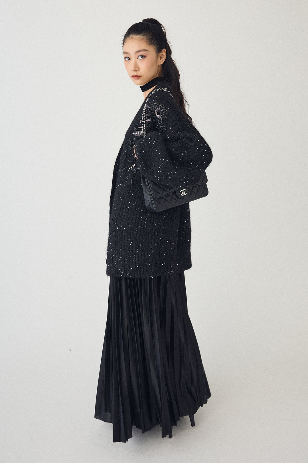 [予約/SET]ビーズフラワースパンコールシャイニーニットカーデ+シャイニープリーツサテンスカート(2set)