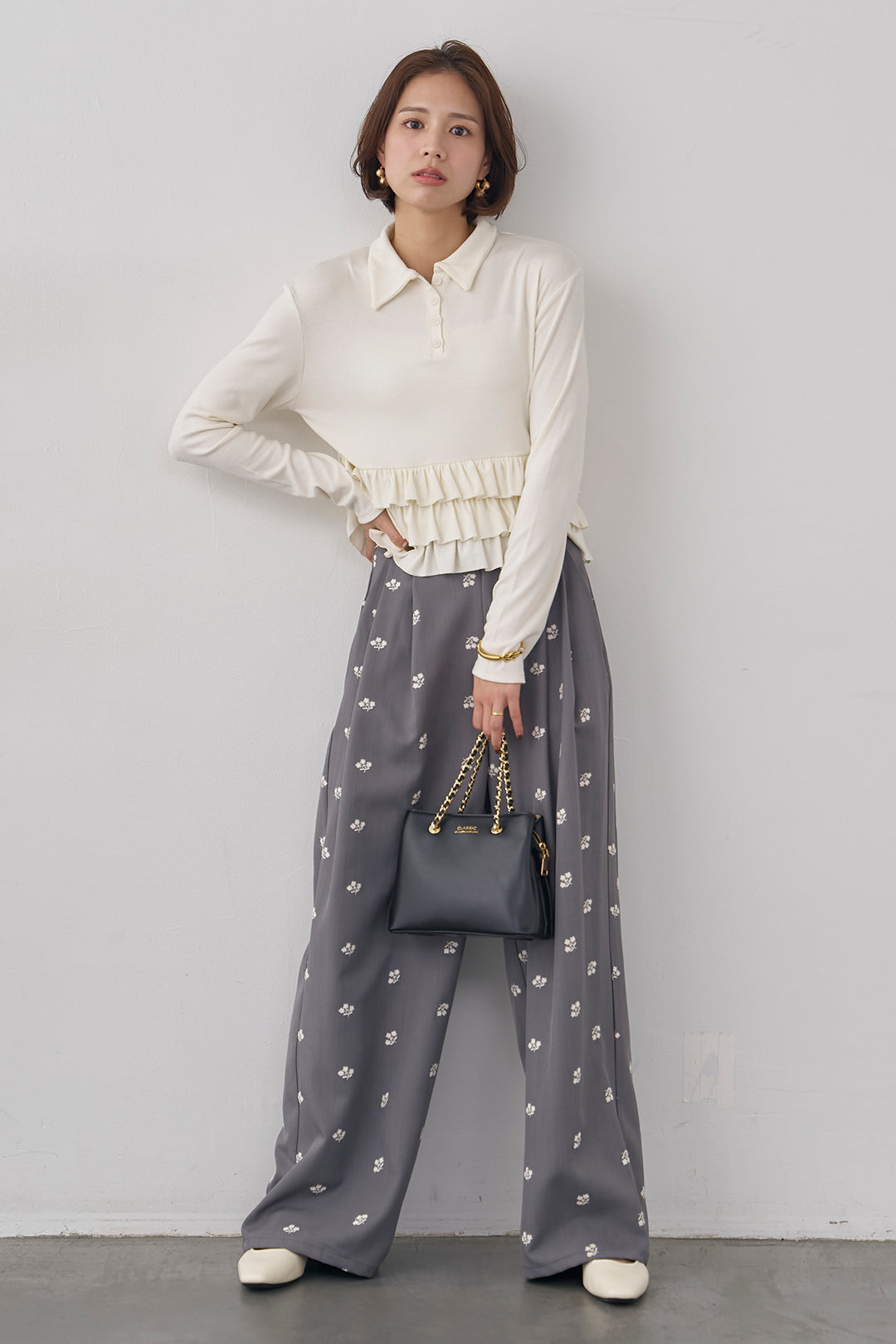 [予約/SET]フリルヘムポロカラープルオーバー+フラワー刺繍ツイルストレートパンツ(2set)