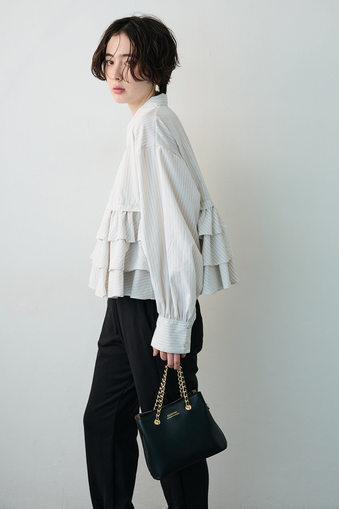 [予約]ストライプティアードフリルクロップドシャツ