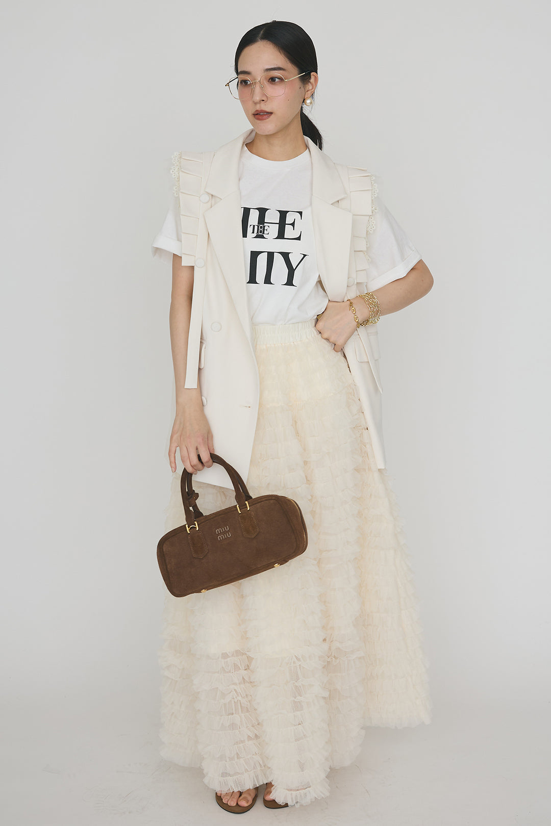 [予約/SET]ThecityロゴTシャツ+フリルショルダーテーラーマニッシュベスト+ホイップチュールティアードスカート(3set)