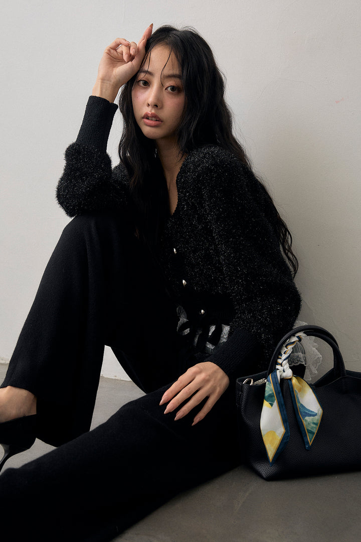 [予約]コンシャスショルダーシャイニーニットカーデ