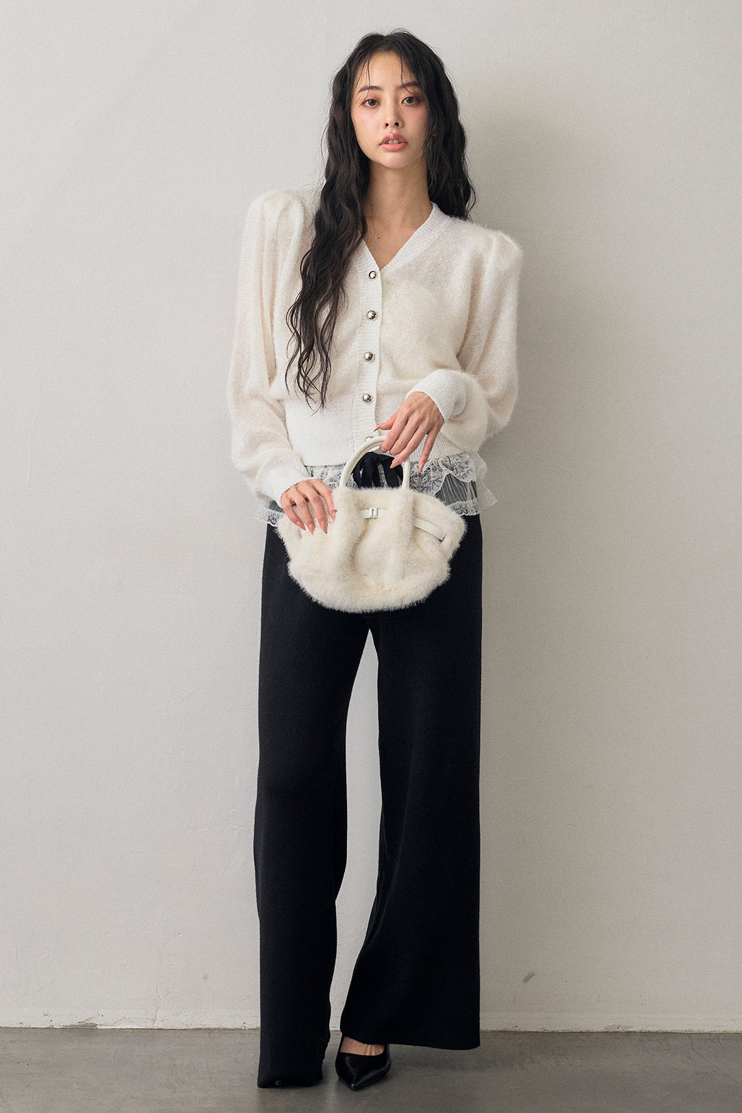 [予約/SET]コンシャスショルダーシャイニーニットカーデ+ウエストレースニットストレートパンツ(2set)