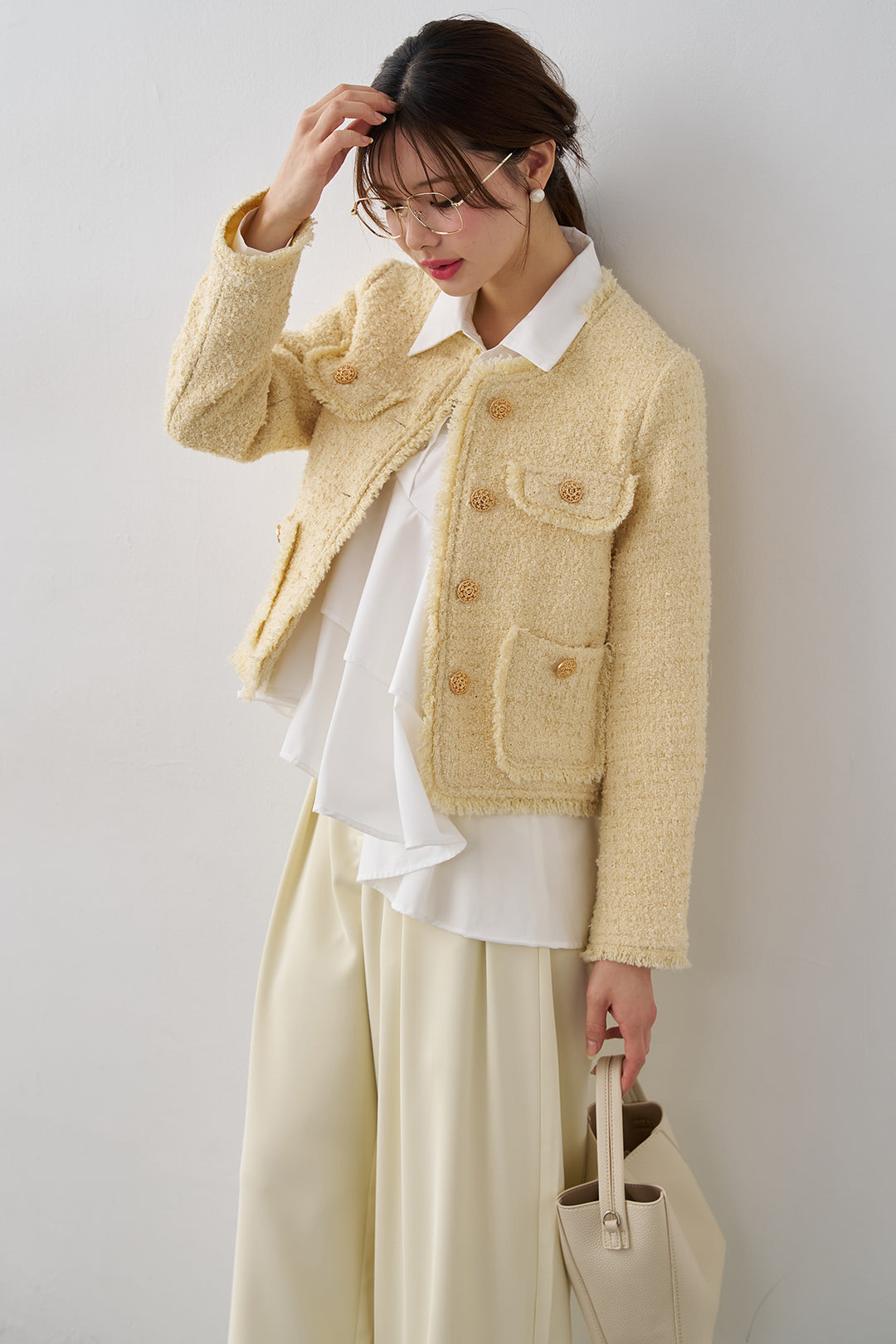 [予約/SET]アシメフリルティアードシャツ+フリンジツイードゴールドボタンジャケット+エステルツイルタックワイドカラーパンツ(3set)