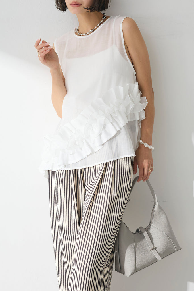 新品cygne シーニュアシメフリルブラウス FlorianA114 アシメフリル