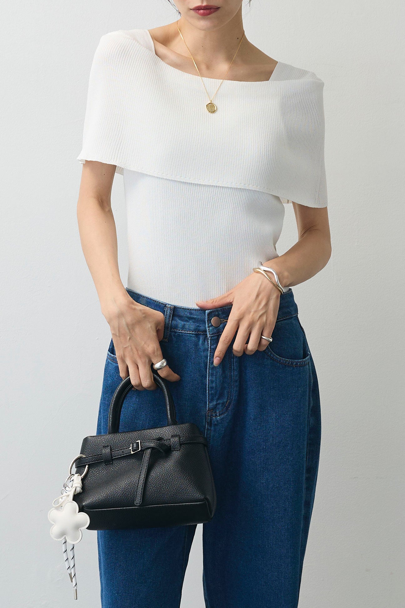 予約]ショルダーリブオフショルニット – Frene