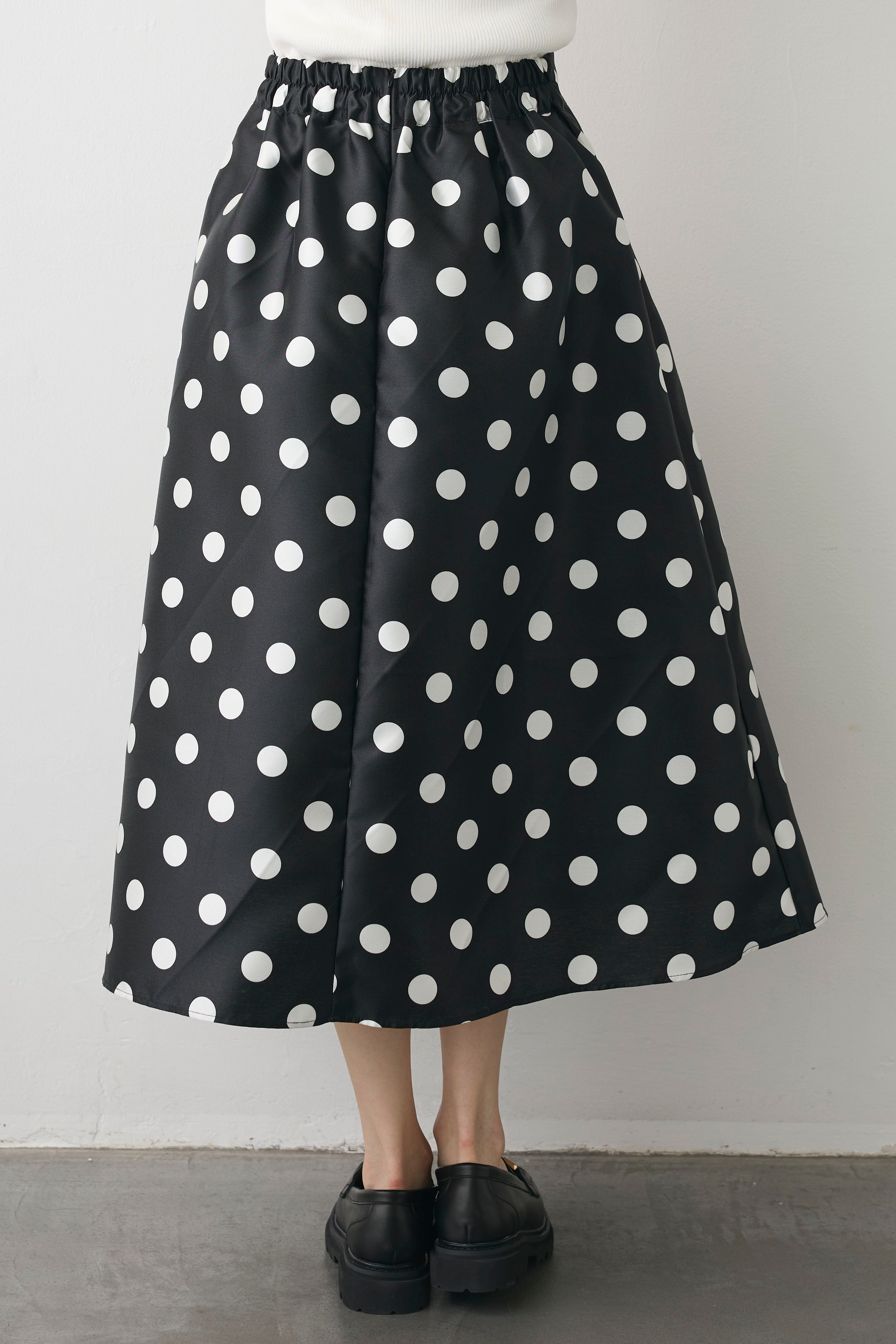 予約]ドットサテンフレアスカート – Frene