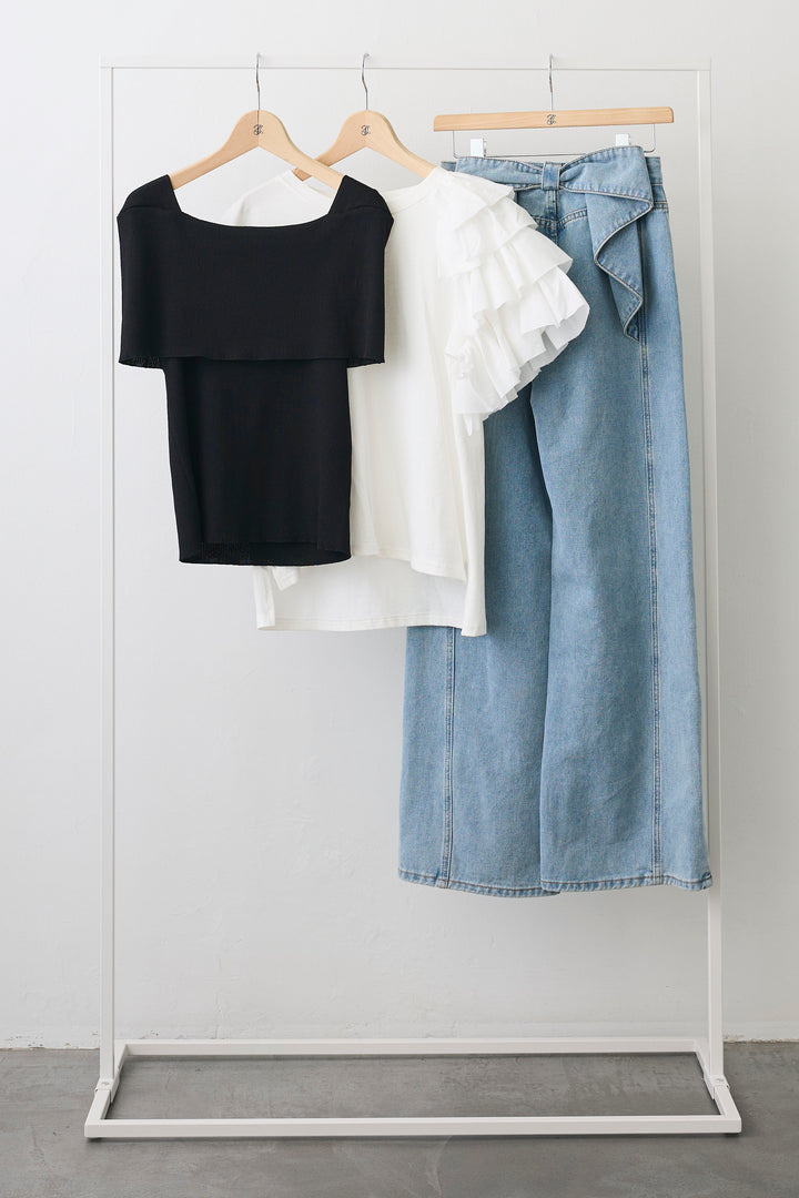 [予約/SET]ショルダーリブオフショルニット+アシメフリルティアードデザインTシャツ+バックリボンデザインデニムパンツ(3set)