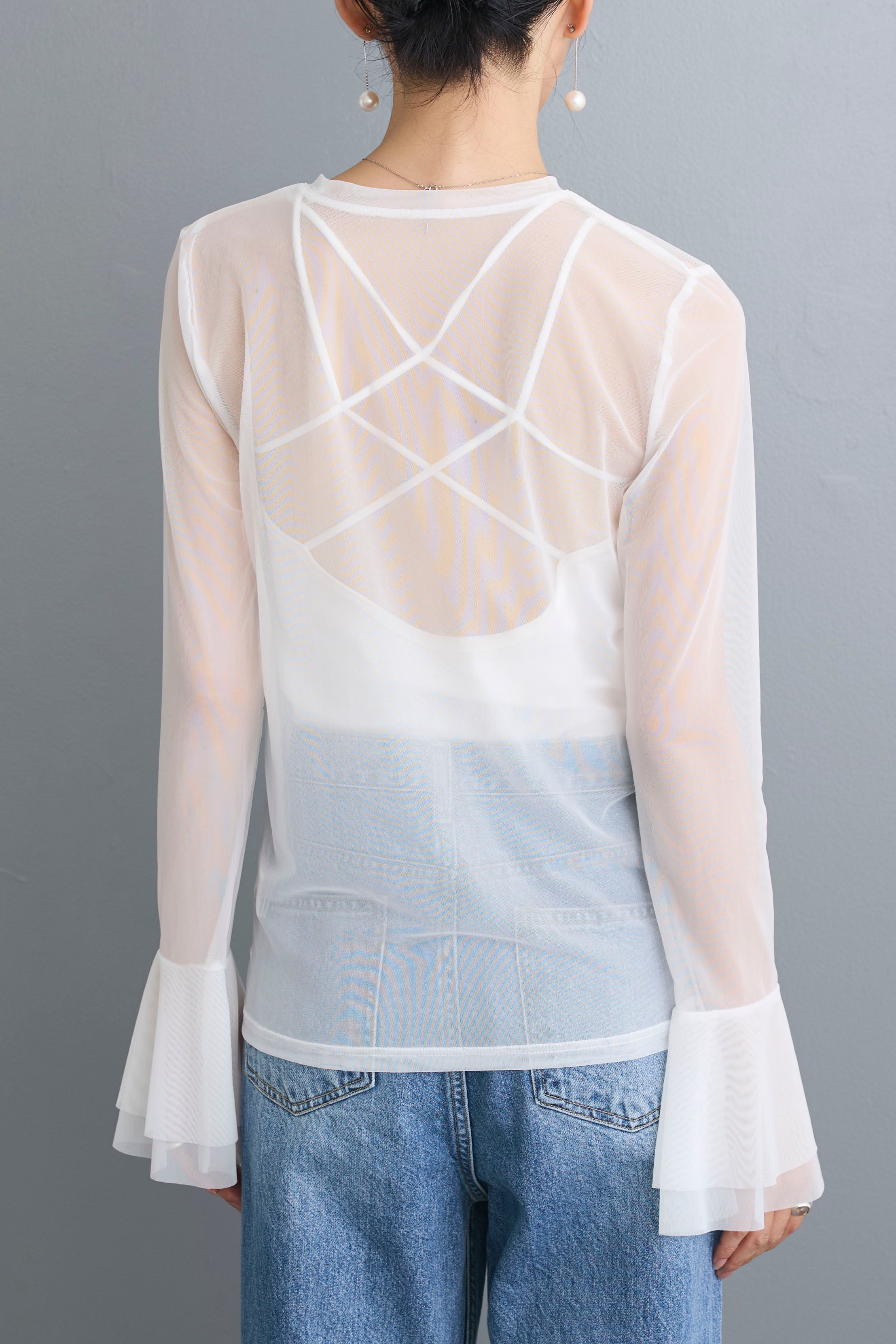 予約]シアーメッシュフレアスリーブトップス – Frene