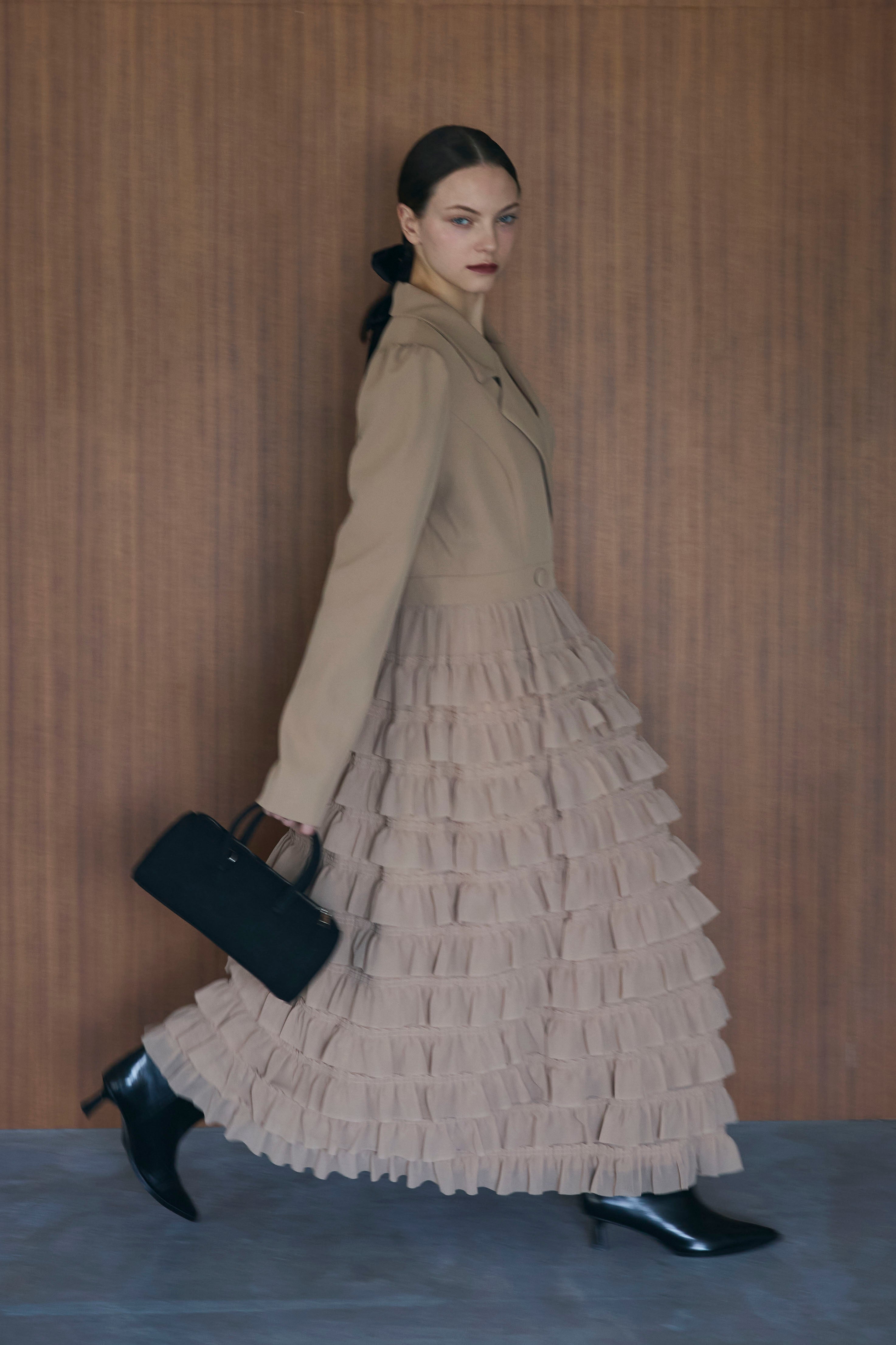 【美品！早いもの勝ち】新品・frene・ティアードチュールドッキングワンピース 予約]ティアードチュールドッキングジャケットワンピース – Frene