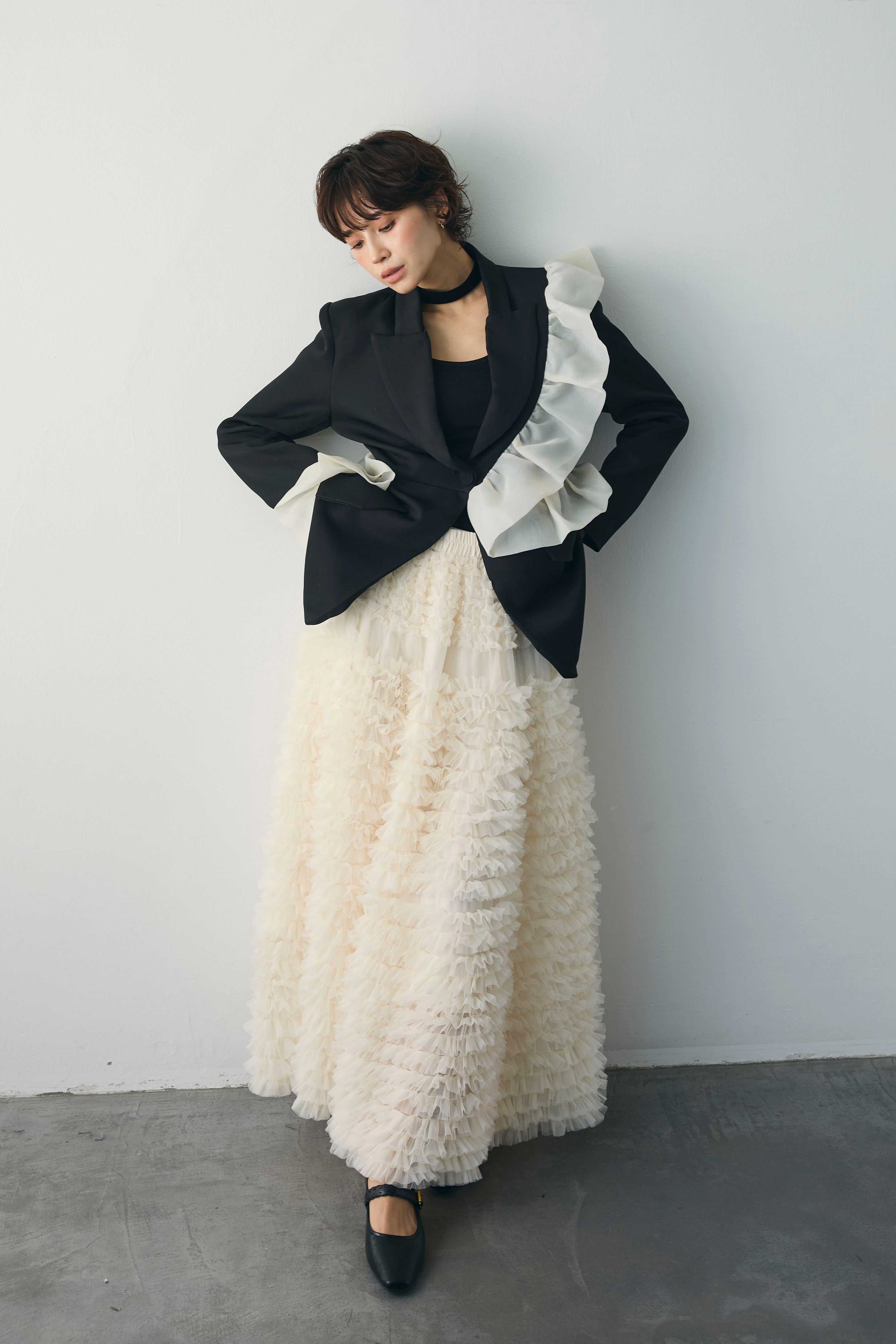 予約]アシメフリルマニッシュジャケット – Frene