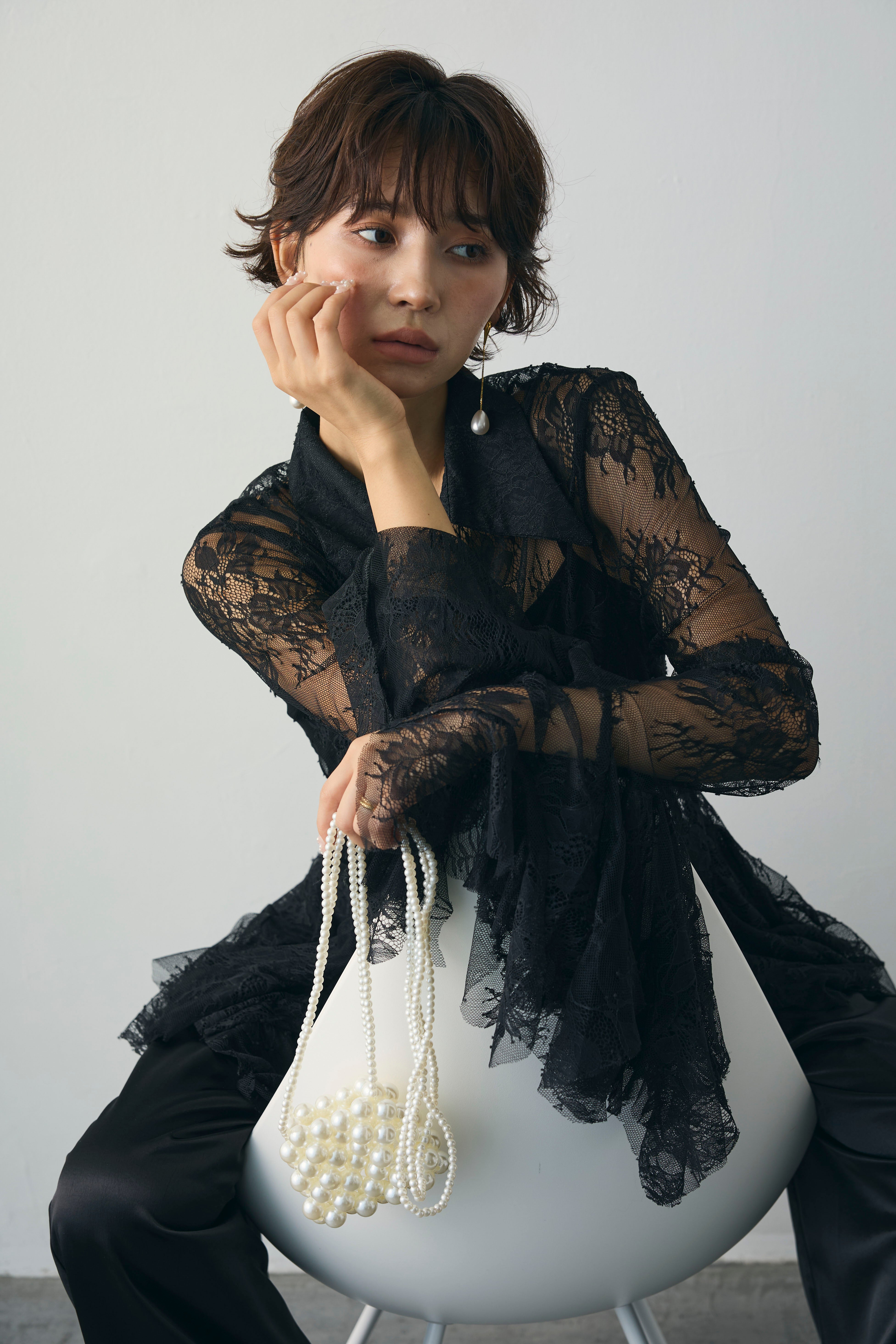 予約]ロマンティックフレアレースブラウス – Frene