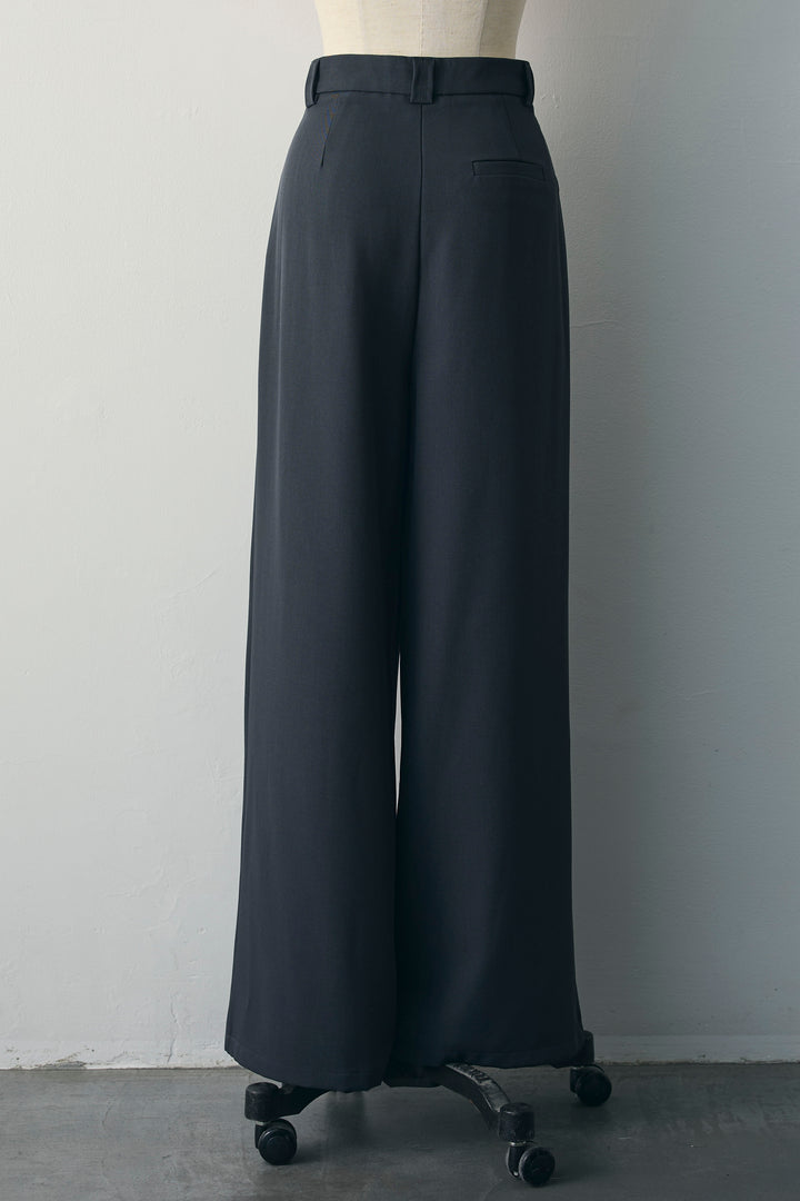 [予約]ゴールドボタンタックデザインハイウエストパンツ