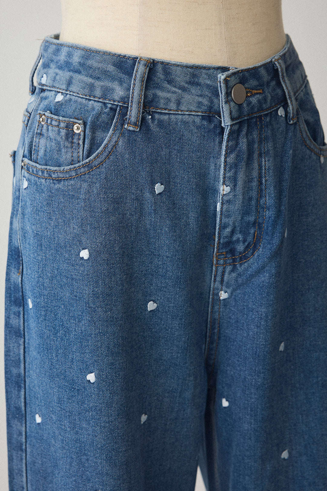 [予約]ハート刺繍ハイウエストデニムパンツ