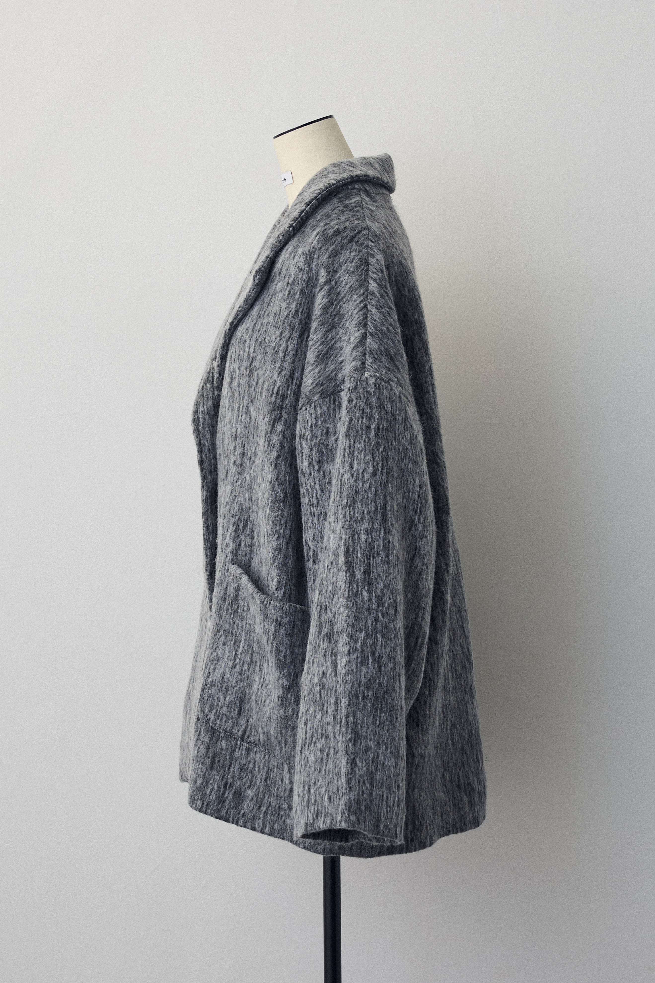 予約]シャギーミドル丈コート – Frene