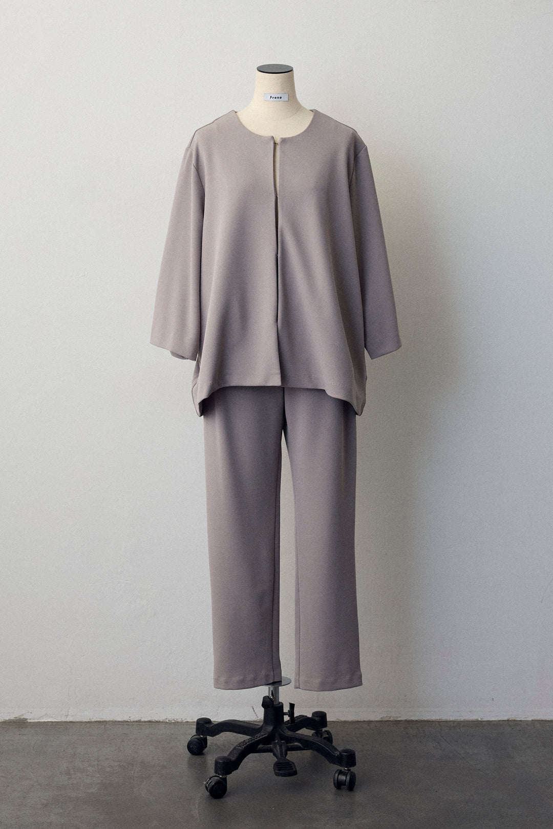 [予約]ノーカラージョーゼットセットアップ