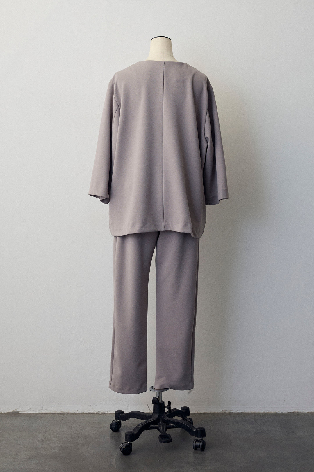 [予約]ノーカラージョーゼットセットアップ