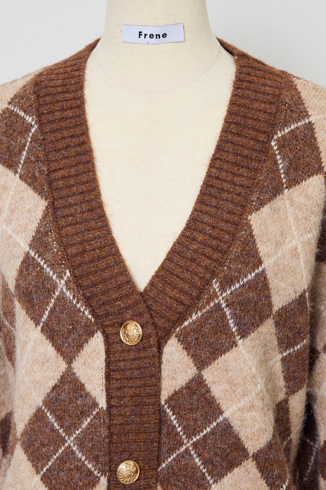 [予約]アーガイル柄ゴールドボタンニットカーデ