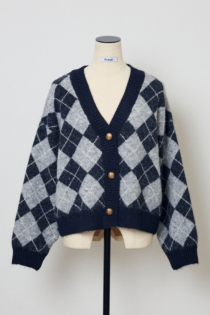 [予約]アーガイル柄ゴールドボタンニットカーデ