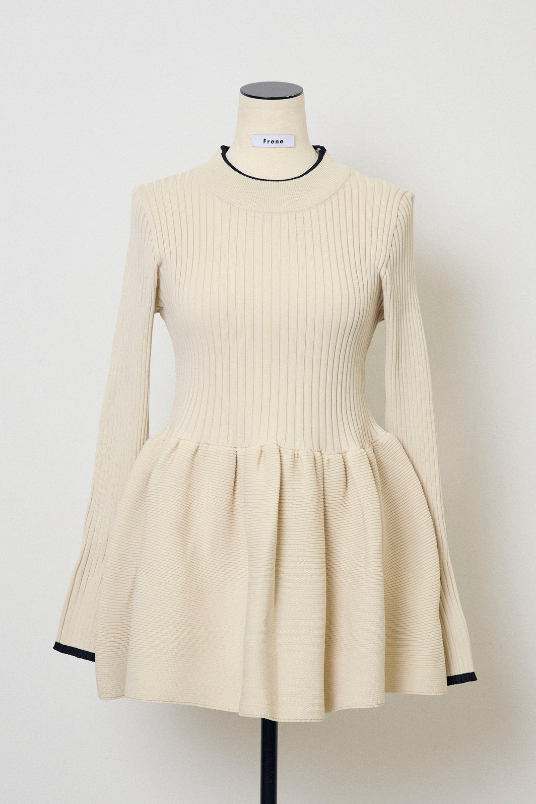 [予約]リブフレア配色スリーブペプラムニット