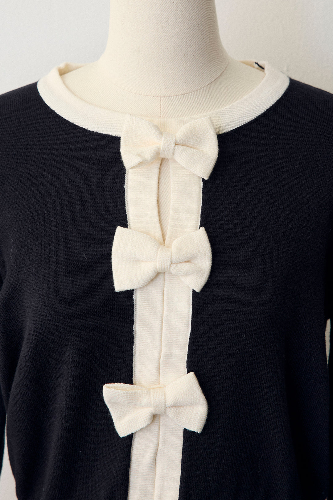 [予約]フロントリボンモチーフカーデ