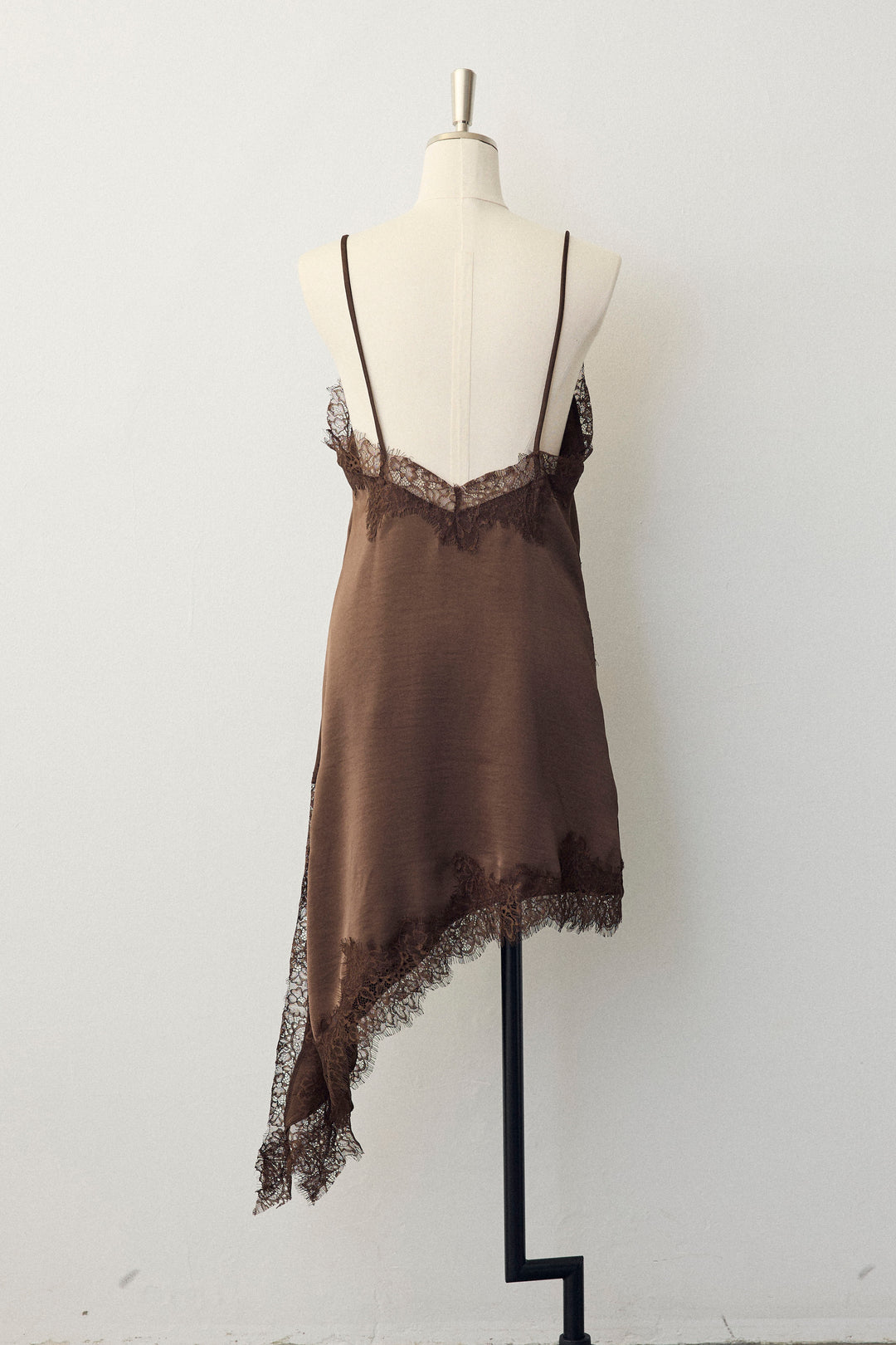 [予約]アシメデザインサテン×レースキャミ